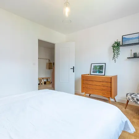 Apartment Centre Et Type 3 Terrasse Annecy