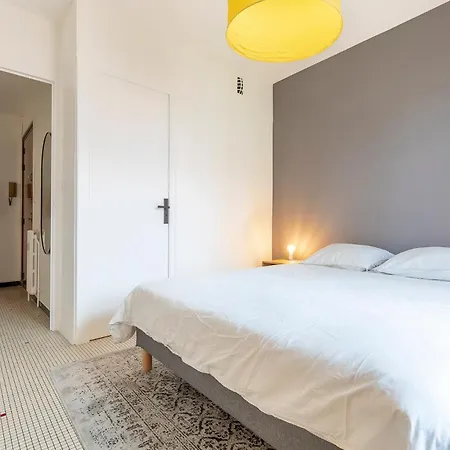Apartment Centre Et Type 3 Terrasse *